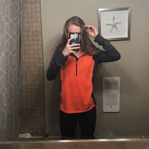 Under armor sweatshirt